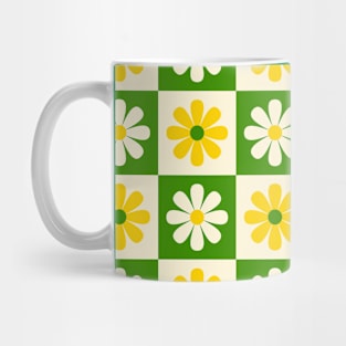 Kelly Green Mod Flower Checkers Mug